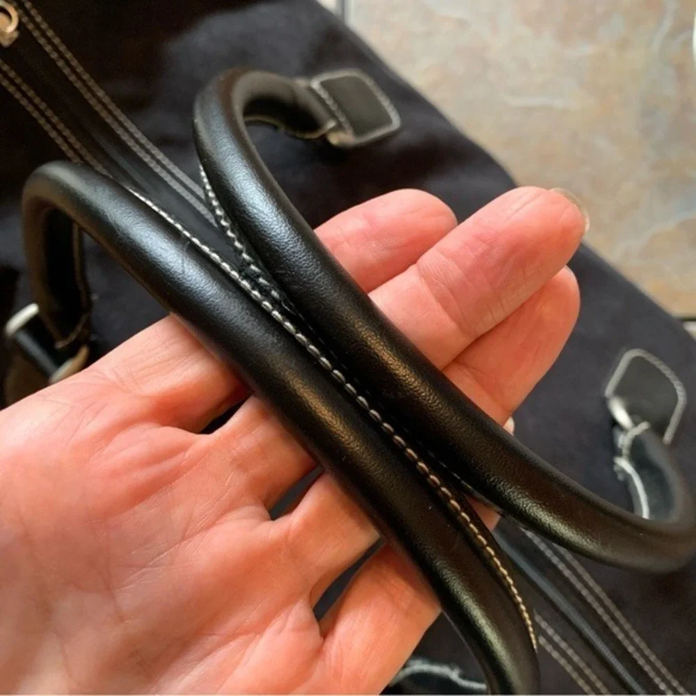 KENNETH COLE. Black Duffle Bag. Microfiber. Carry on. Overnight. Weekend.